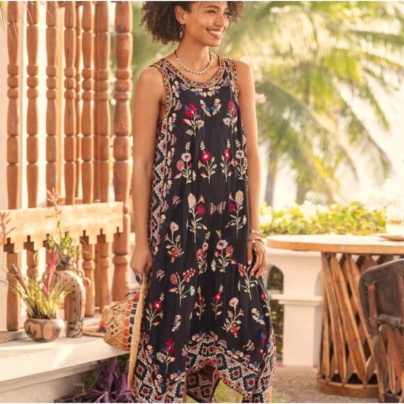 Tolani Dresses & Skirts - TOLANI Akeeva Black Embroidered Floral Handkerchief Slip On Midi Dress Size PXXS